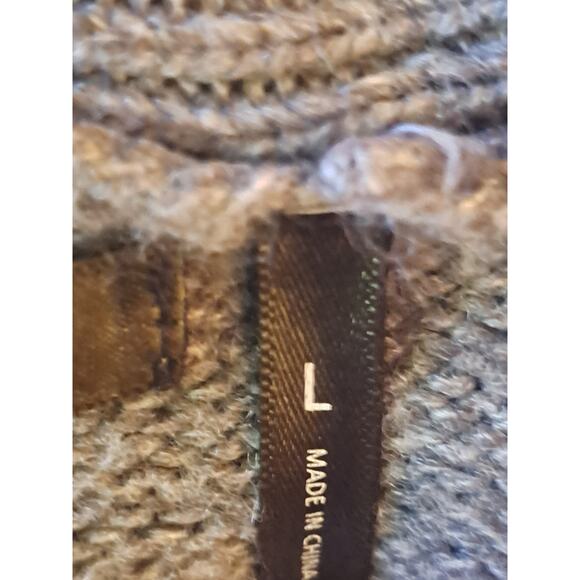 Daisy Fuentes Gray and White Sweater Size Large - Picture 4 of 6